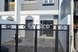 Rumah Luas Asri 3 KT Siap Pakai di Gununganyar Surabaya Rumah Luas Asri 3 KT Siap Pakai di Gununganyar Surabaya