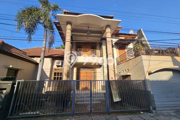For Sale Rumah Mewah Exclusive di Rungkut, Surabaya For Sale Rumah Mewah Exclusive di Rungkut, Surabaya