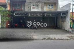 Ruko untuk disewa di Gayungan punya LT 120m2 & LB 140m2 harga sewa kompetitif Ruko untuk disewa di Gayungan punya LT 120m2 & LB 140m2 harga sewa kompetitif