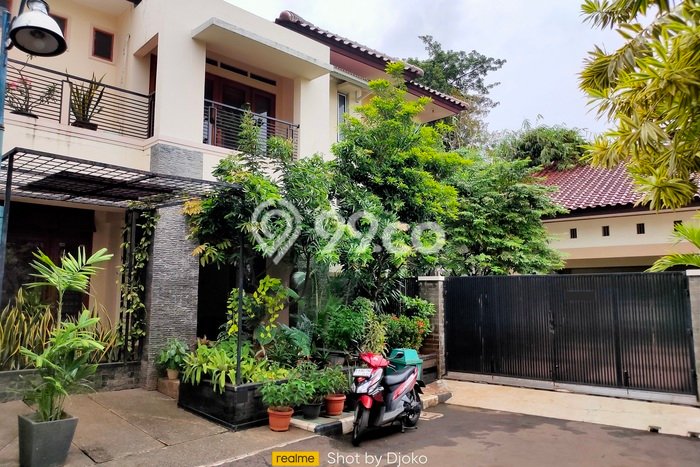 For Sale! Premium House LT 374m2 Desain Elegan di Kampung Rambutan For Sale! Premium House LT 374m2 Desain Elegan di Kampung Rambutan