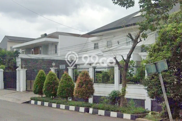 Dijual Rumah Premium dengan Fasilitas Sekitar Komplit di Kebon Jeruk, Jakarta Barat Dijual Rumah Premium dengan Fasilitas Sekitar Komplit di Kebon Jeruk, Jakarta Barat