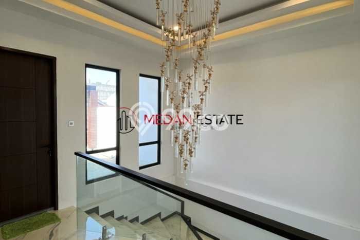 Vila di Medan Polonia, Area 191m2m², Lingkungan Nyaman Vila di Medan Polonia, Area 191m2m², Lingkungan Nyaman