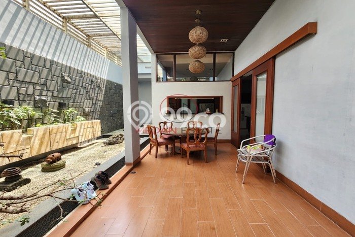 Hunian Eksklusif Dijual LT 324m2 di Medan Polonia, Medan Hunian Eksklusif Dijual LT 324m2 di Medan Polonia, Medan