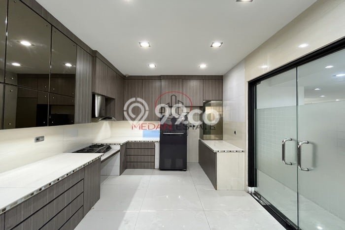 For Sale Rumah Elit Exclusive di Medan Polonia, Medan For Sale Rumah Elit Exclusive di Medan Polonia, Medan