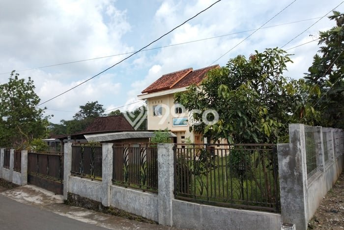Rumah Modern Cantik 3 KT Siap Huni di Mojosongo Rumah Modern Cantik 3 KT Siap Huni di Mojosongo