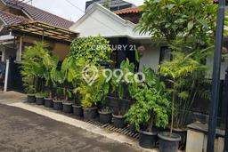 Jual Rumah Bagus Siap Huni LB 180m2 di Pondok Aren, Tangerang Selatan Jual Rumah Bagus Siap Huni LB 180m2 di Pondok Aren, Tangerang Selatan