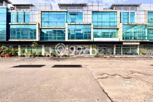 Unit Komersial Dijual di Jakarta Selatan LT 67m2 & LB 294m2 Unit Komersial Dijual di Jakarta Selatan LT 67m2 & LB 294m2