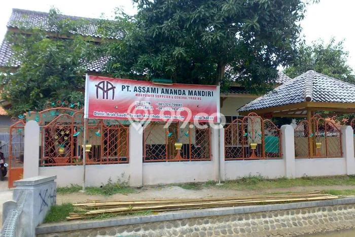 Rumah Strategis Minimalis Lb 180m2 di Babakan, Cirebon Rumah Strategis Minimalis Lb 180m2 di Babakan, Cirebon