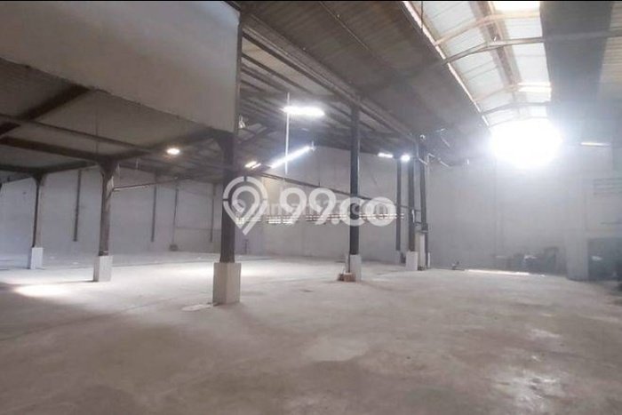 Unit Gudang Disewa Lokasi Penjaringan, Jakarta Utara Spesifikasi Luas Bangunan 2000m2 Unit Gudang Disewa Lokasi Penjaringan, Jakarta Utara Spesifikasi Luas Bangunan 2000m2