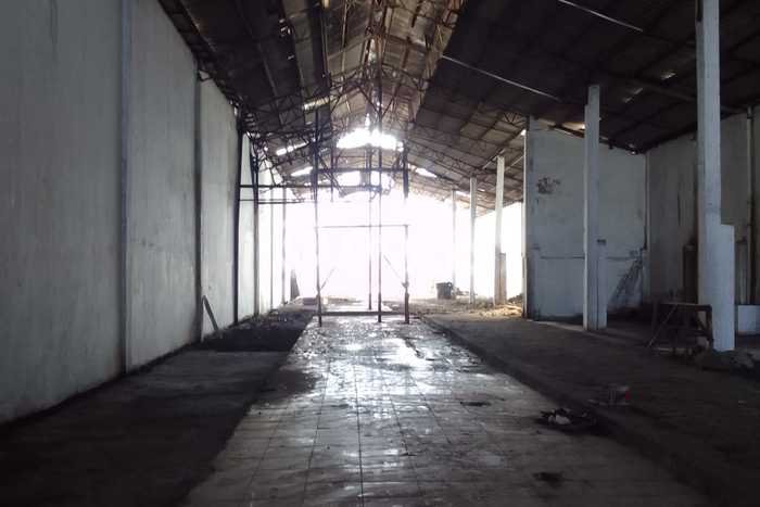 Unit Gudang Dijual di Jakarta Utara LT 1213m2 & LB 1200m2 Unit Gudang Dijual di Jakarta Utara LT 1213m2 & LB 1200m2