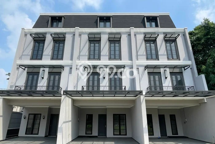 Rumah Luxury Modern Siap Huni di Mampang Jakarta Selatan Rumah Luxury Modern Siap Huni di Mampang Jakarta Selatan