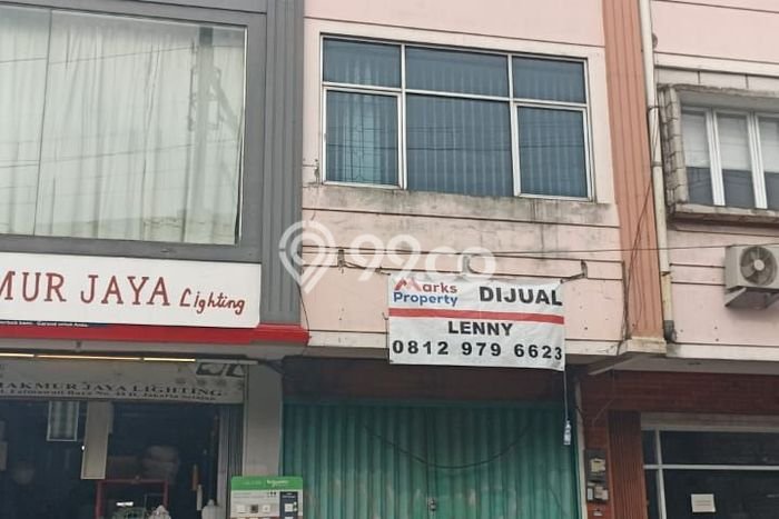 Ruko Bagus Dijual LB 240m2 Lokasi Strategis Jakarta Selatan Area Cocok untuk Bisnis Ruko Bagus Dijual LB 240m2 Lokasi Strategis Jakarta Selatan Area Cocok untuk Bisnis
