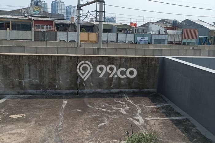 Ruko Bagus Dijual LB 240m2 Lokasi Strategis Jakarta Selatan Area Cocok untuk Bisnis Ruko Bagus Dijual LB 240m2 Lokasi Strategis Jakarta Selatan Area Cocok untuk Bisnis