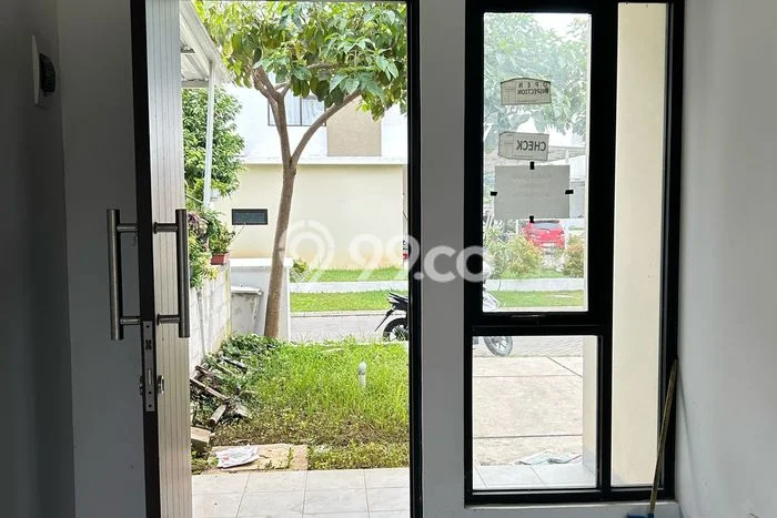For Sale Rumah 2 Kamar Lokasi Ideal Bagus dan Strategis di Sepatan For Sale Rumah 2 Kamar Lokasi Ideal Bagus dan Strategis di Sepatan