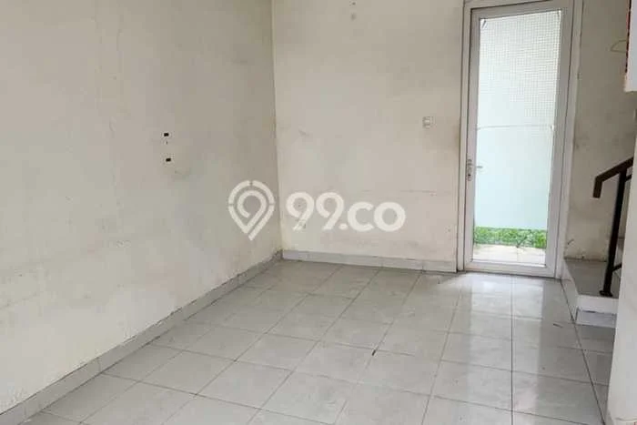 Disewakan! Rumah 2 Kamar Tidur &
2 Kamar Mandi di Modernland, Tangerang Disewakan! Rumah 2 Kamar Tidur &
2 Kamar Mandi di Modernland, Tangerang