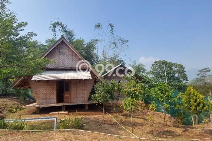 Unit Komersial Dijual di Banjaran Bandung Luas Bangunan 800m2 Unit Komersial Dijual di Banjaran Bandung Luas Bangunan 800m2