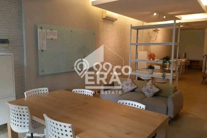 Unit Ruko Dijual di Jakarta Selatan LT 67m2 & LB 201m2 Unit Ruko Dijual di Jakarta Selatan LT 67m2 & LB 201m2