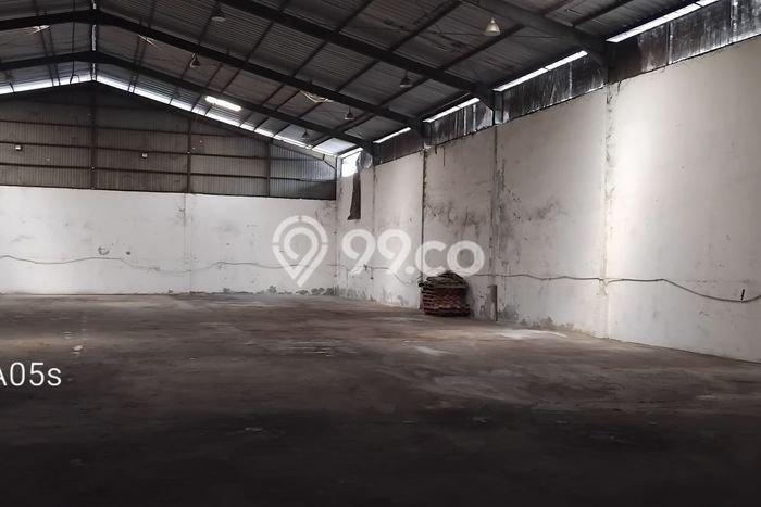 Unit Gudang Disewa Lokasi Cakung, Jakarta Timur Spesifikasi Luas Bangunan 1365m2 Unit Gudang Disewa Lokasi Cakung, Jakarta Timur Spesifikasi Luas Bangunan 1365m2