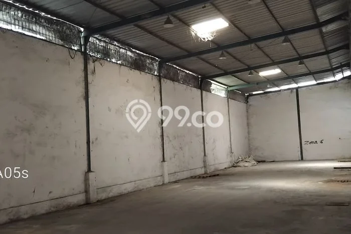 Unit Gudang Disewa Lokasi Cakung, Jakarta Timur Spesifikasi Luas Bangunan 1365m2 Unit Gudang Disewa Lokasi Cakung, Jakarta Timur Spesifikasi Luas Bangunan 1365m2