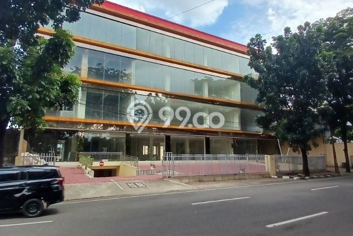 Ruko disewakan di Kebayoran Lama Jakarta Selatan dengan luas bangunan 300m2 Ruko disewakan di Kebayoran Lama Jakarta Selatan dengan luas bangunan 300m2