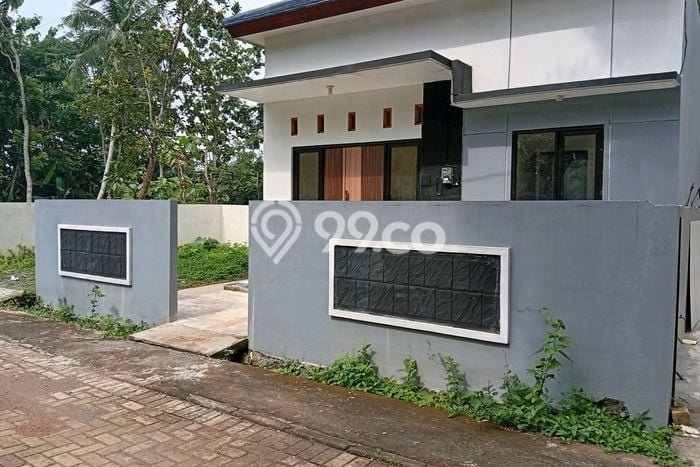 Jual Rumah Harga Miring Gunung Pati Punya 2 Kamar & LT 120m2 Jual Rumah Harga Miring Gunung Pati Punya 2 Kamar & LT 120m2
