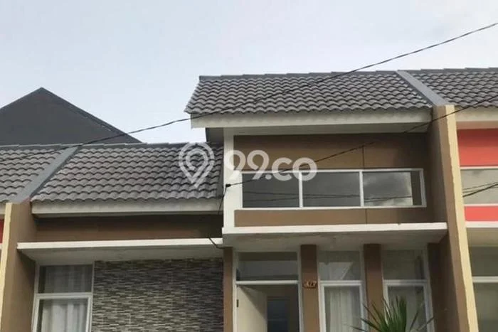 Rumah Minimalis 2 KT LT 72m2 di Sentul Rumah Minimalis 2 KT LT 72m2 di Sentul