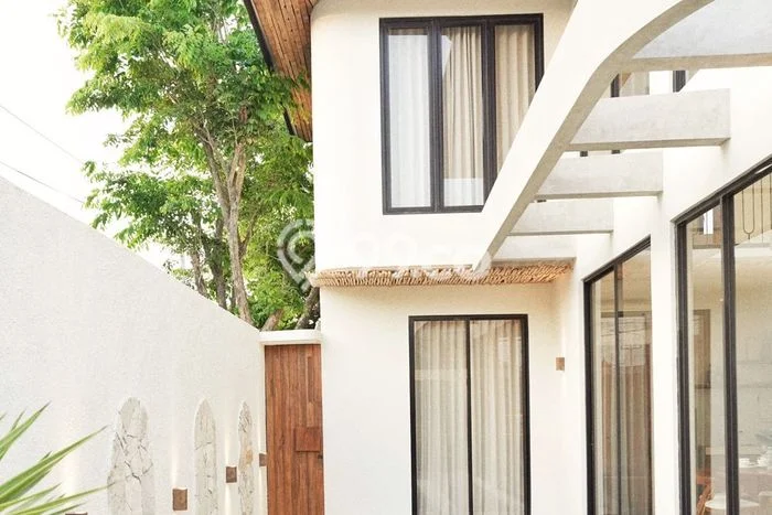 Vila Terawat Kawasan , Dimensi 125m2m², Posisi Strategis dengan akses mudah Vila Terawat Kawasan , Dimensi 125m2m², Posisi Strategis dengan akses mudah