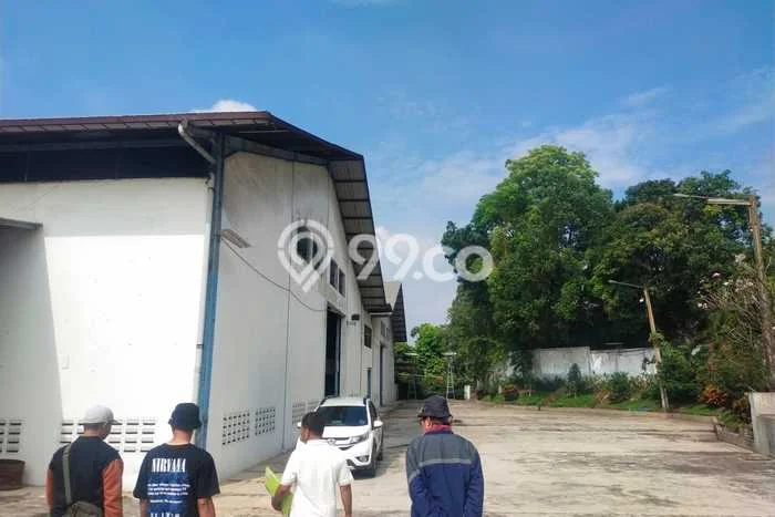 Gudang Paling Dicari LB 2800m2 Dijual di Batujajar Gudang Paling Dicari LB 2800m2 Dijual di Batujajar
