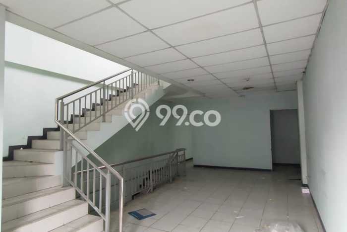 FOR RENT! Ruko di Sudirman Cocok untuk Bisnis 250m2 FOR RENT! Ruko di Sudirman Cocok untuk Bisnis 250m2