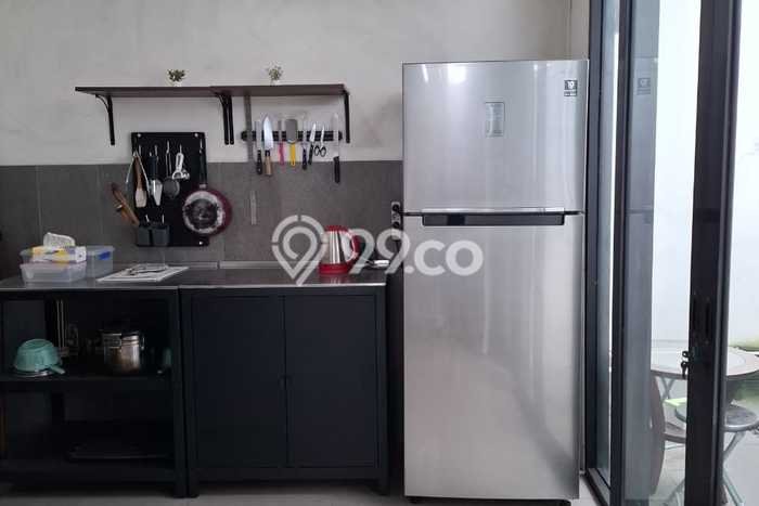 Rumah Minimalis 2 Kamar LT 103m2 di Taman Kopo Indah Rumah Minimalis 2 Kamar LT 103m2 di Taman Kopo Indah
