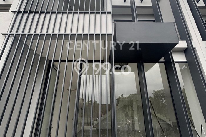 Unit Ruko Dijual di Jakarta Barat LT 68m2 & LB 155m2 Unit Ruko Dijual di Jakarta Barat LT 68m2 & LB 155m2