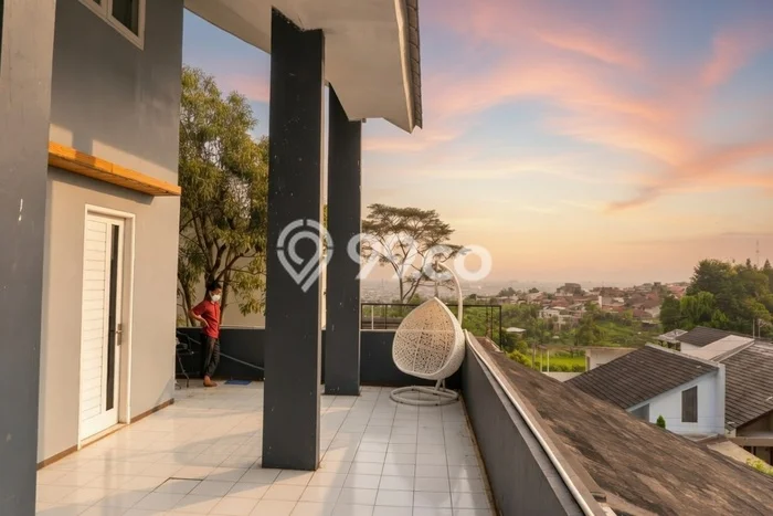 Jual Rumah Favorit Siap Huni LB 187m2 di Mandalajati, Bandung Jual Rumah Favorit Siap Huni LB 187m2 di Mandalajati, Bandung