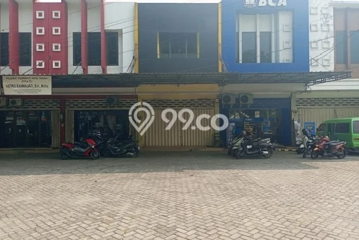 Ruko bagus disewakan di Menganti Gresik dengan LB 160m2 harga sewa terbaik Ruko bagus disewakan di Menganti Gresik dengan LB 160m2 harga sewa terbaik
