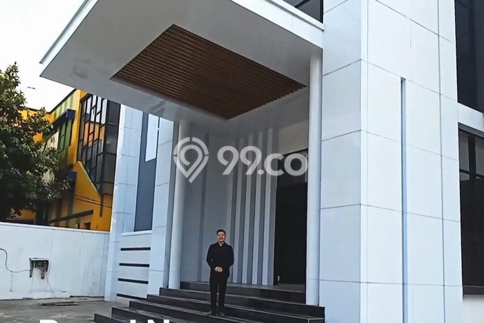 Kantor Dijual di Mampang Prapatan Jakarta Selatan dengan LB 3229m2 Kantor Dijual di Mampang Prapatan Jakarta Selatan dengan LB 3229m2