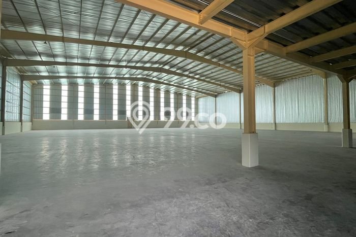 Gudang untuk disewa di Lippo Cikarang punya LT 2990m2 & LB 2632m2 harga sewa kompetitif Gudang untuk disewa di Lippo Cikarang punya LT 2990m2 & LB 2632m2 harga sewa kompetitif