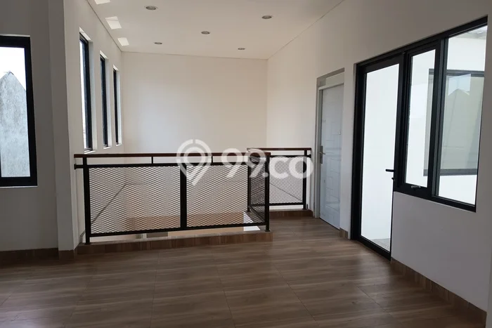 Ruko Komersial Disewakan di Cimahi Selatan Cimahi Luas 300m2 Ruko Komersial Disewakan di Cimahi Selatan Cimahi Luas 300m2