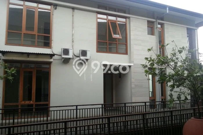 FOR SALE! Ruko di Pasteur Bandung, LT 100m2, LB 162m2 FOR SALE! Ruko di Pasteur Bandung, LT 100m2, LB 162m2