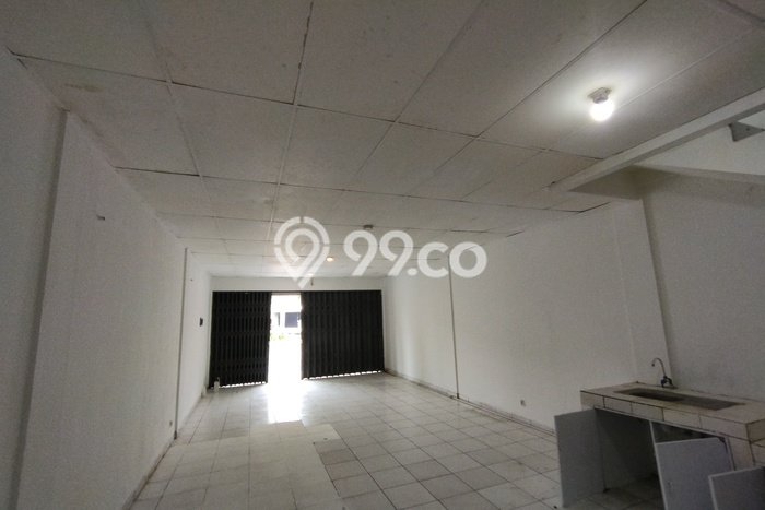 LOKASI TERBAIK! Ruko di Bojongloa Kidul, Luas 200m², Area Bisnis LOKASI TERBAIK! Ruko di Bojongloa Kidul, Luas 200m², Area Bisnis
