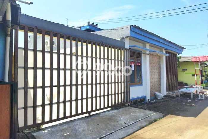 Dijual Cepat Rumah Bagus Siap Huni LB 156m2 di Karawang Barat, Karawang Dijual Cepat Rumah Bagus Siap Huni LB 156m2 di Karawang Barat, Karawang