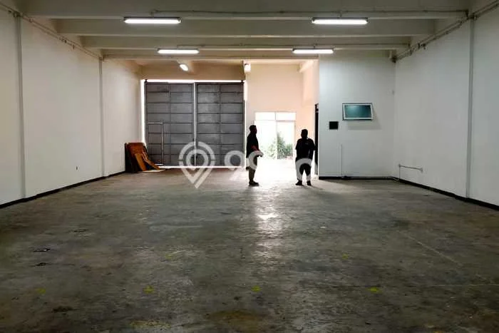 Gudang paling strategis disewakan di Tebet Jakarta Selatan Gudang paling strategis disewakan di Tebet Jakarta Selatan