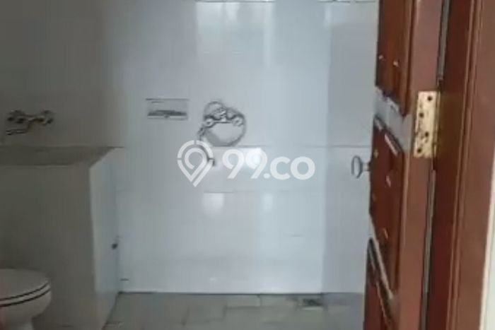 Hunian Elit LB 400m2 Siap Huni Desain Elegan di Caturtunggal, Sleman Hunian Elit LB 400m2 Siap Huni Desain Elegan di Caturtunggal, Sleman