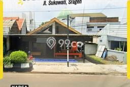 Komersial Strategis Kawasan Sragen, Luas 135m2m², Area Komersial, Lokasi Ramai Komersial Strategis Kawasan Sragen, Luas 135m2m², Area Komersial, Lokasi Ramai