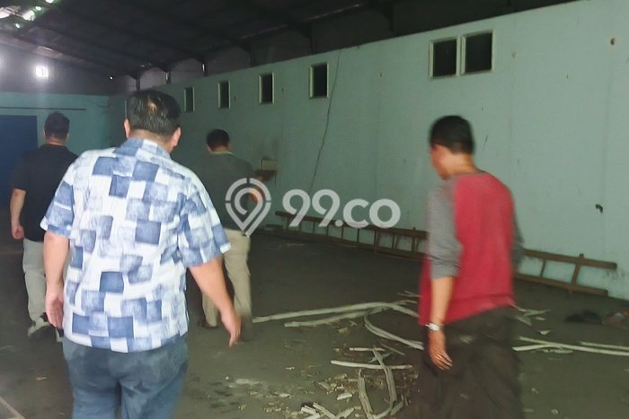 KAWASAN BISNIS! Gudang di Kartasura, Luas 1500m², Jalan Raya KAWASAN BISNIS! Gudang di Kartasura, Luas 1500m², Jalan Raya