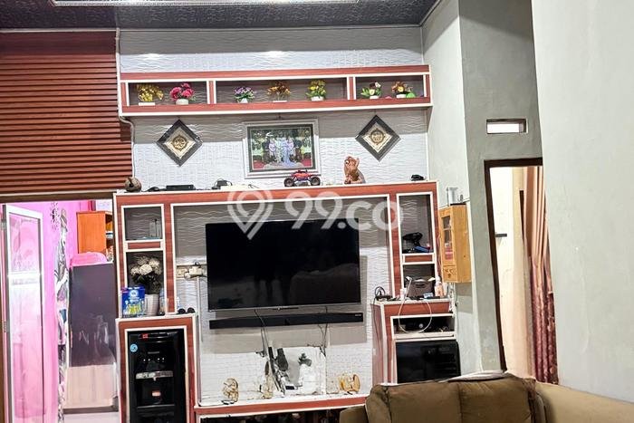 Jual Rumah Favorit Siap Huni LB 140m2 di Gondangrejo, Karanganyar Jual Rumah Favorit Siap Huni LB 140m2 di Gondangrejo, Karanganyar