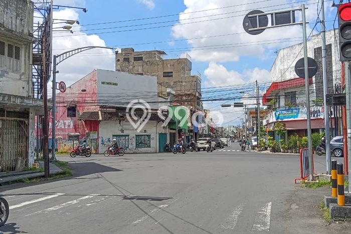 Ruko disewakan lokasi strategis Jebres Solo 400m2 Ruko disewakan lokasi strategis Jebres Solo 400m2