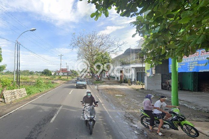 Disewakan Gudang komersial di Tasikmadu luas bangunan 1700m2 Disewakan Gudang komersial di Tasikmadu luas bangunan 1700m2