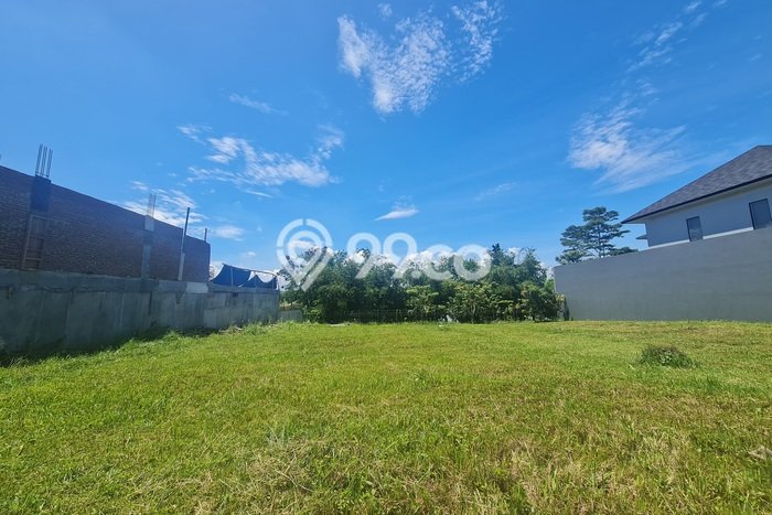 Lahan untuk Dijual Lokasi Kota Baru Parahyangan, Bandung Luas 889m2 - Lahan untuk Dijual Lokasi Kota Baru Parahyangan, Bandung Luas 889m2 -