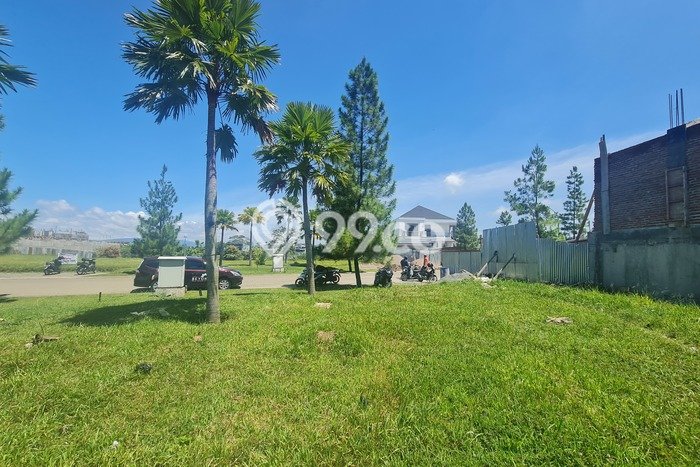 Lahan untuk Dijual Lokasi Kota Baru Parahyangan, Bandung Luas 889m2 - Lahan untuk Dijual Lokasi Kota Baru Parahyangan, Bandung Luas 889m2 -