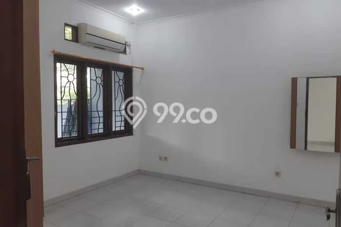 Sewa Rumah Murah di Taman Kopo Indah Bandung dengan 2 KT Sewa Rumah Murah di Taman Kopo Indah Bandung dengan 2 KT