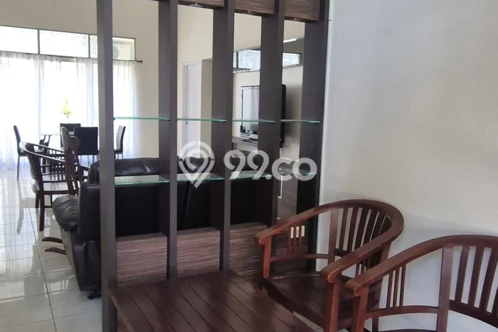 Disewakan! Rumah 3 Kamar Tidur &
2 Kamar Mandi di Kota Baru Parahyangan, Bandung Disewakan! Rumah 3 Kamar Tidur &
2 Kamar Mandi di Kota Baru Parahyangan, Bandung